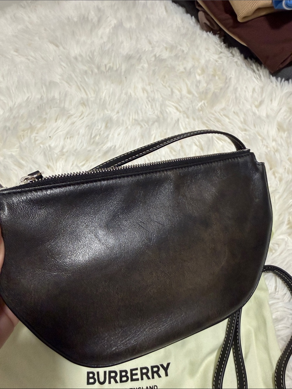 Burberry Black Leather Saddle Crossbody with White Stitching - Picture 5 of 9